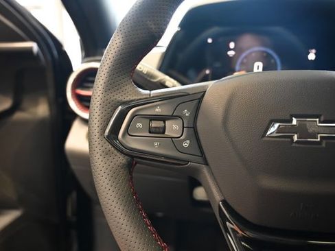 New 2026 Chevrolet Trax RS w/ Sunroof Package FWD image 22