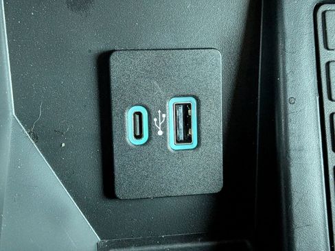 Certified 2023 Ford F150 Platinum w/ Equipment Group 701A High image 26