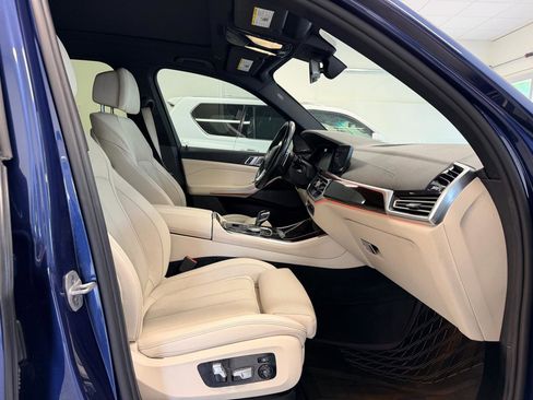 Used 2021 BMW X5 sDrive40i w/ Premium Package RWD image 31