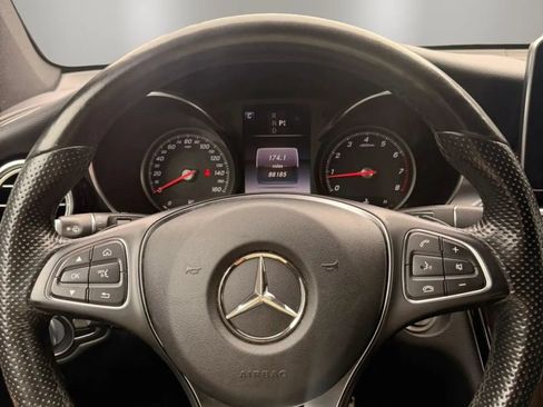 Used 2018 Mercedes-Benz GLC 300 4MATIC image 13