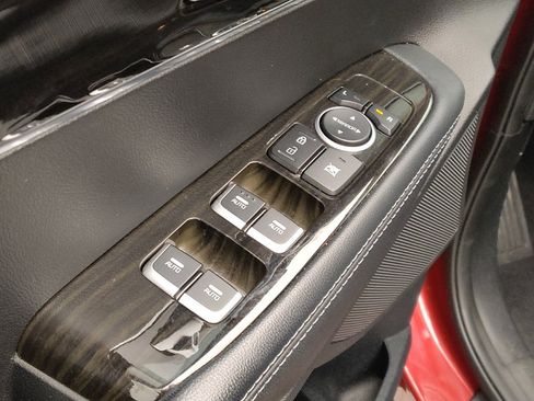 Used 2020 Kia Sorento S FWD image 27