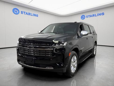 Used 2023 Chevrolet Suburban Premier RWD image 16