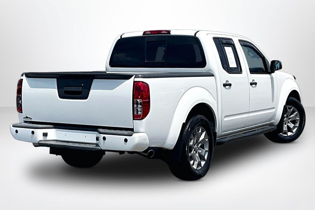Used 2020 Nissan Frontier 2WD Crew Cab image 6