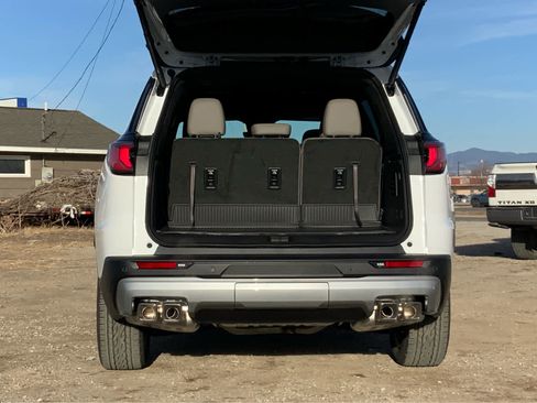 New 2026 GMC Acadia Elevation w/ Elevation Premium Package image 26