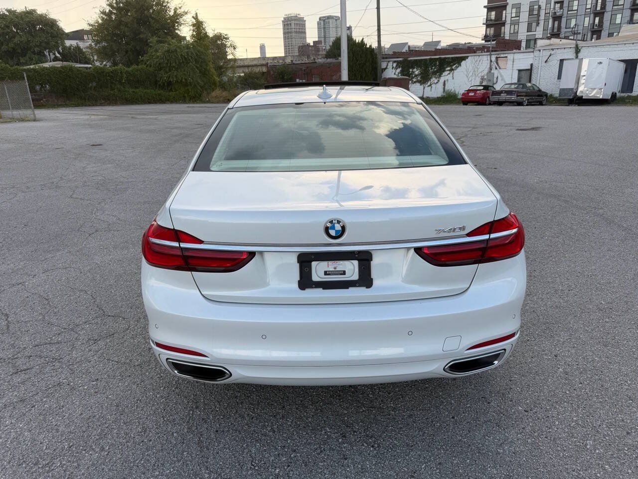 Used 2017 BMW 740i RWD image 8