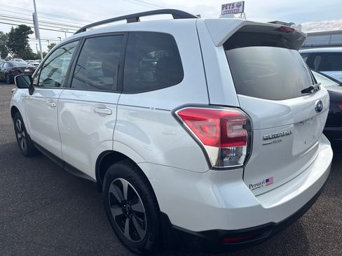 Used 2017 Subaru Forester 2.5i Premium w/ All-Weather Package AWD/4WD image 4