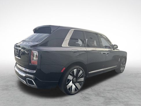 Used 2025 Rolls-Royce Cullinan AWD/4WD image 11