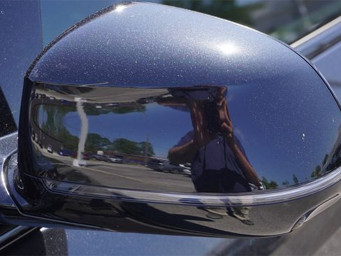 New 2025 BMW X7 xDrive40i w/ M Sport Package image 34