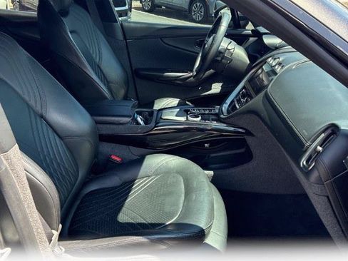 Used 2021 Aston Martin DBX AWD/4WD image 5