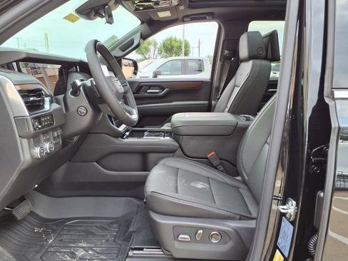 New 2026 GMC Yukon Denali w/ Denali Reserve Package RWD image 19
