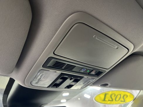 Used 2021 Honda Odyssey Touring image 33