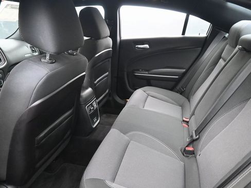 Used 2016 Dodge Charger SE image 25