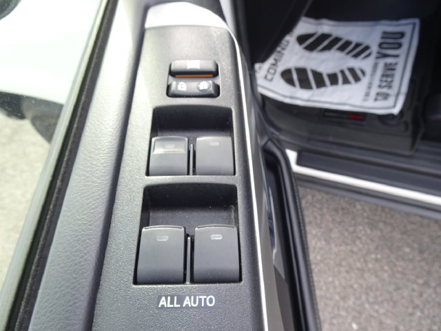 Used 2015 Toyota 4Runner SR5 RWD image 13