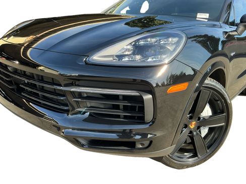Used 2020 Porsche Cayenne E-Hybrid image 9