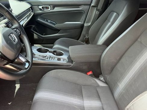 Used 2023 Honda Civic Sport image 10