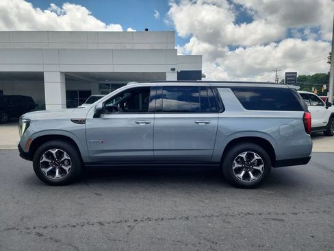 Certified 2025 GMC Yukon XL AT4 Ultimate AWD/4WD image 5