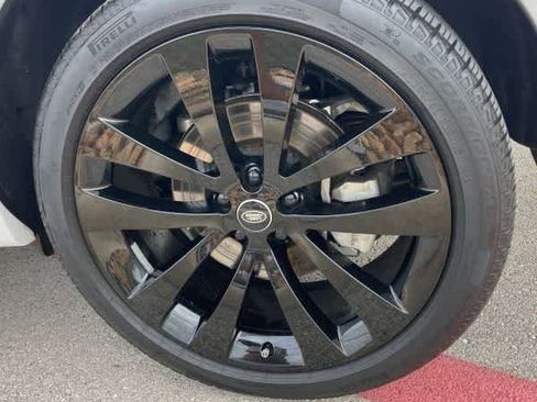 Used 2025 Land Rover Range Rover Sport Dynamic SE image 15