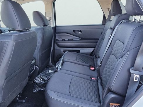 New 2026 Nissan Pathfinder SV image 14