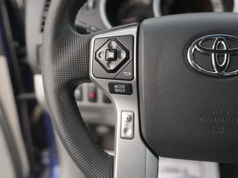 Used 2014 Toyota Tacoma PreRunner image 22