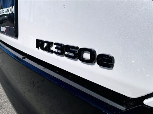 New 2026 Lexus RZ 350e Premium image 8