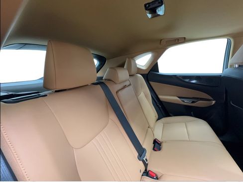 Used 2024 Lexus NX 250 FWD image 28