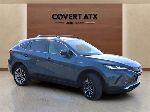 Used 2021 Toyota Venza XLE image 6