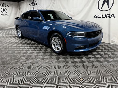 Used 2022 Dodge Charger SXT w/ Driver Convenience Group image 7