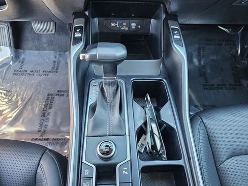 Used 2024 Kia Sorento S w/ Panoramic Sunroof Package image 27