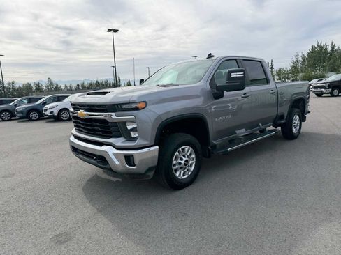 Certified 2026 Chevrolet Silverado 2500 LT w/ Convenience Package AWD/4WD image 9