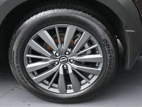 Used 2022 Nissan Pathfinder SL w/ SL Premium Package FWD image 21