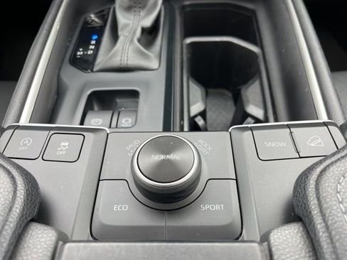 Used 2024 Toyota Grand Highlander AWD image 23