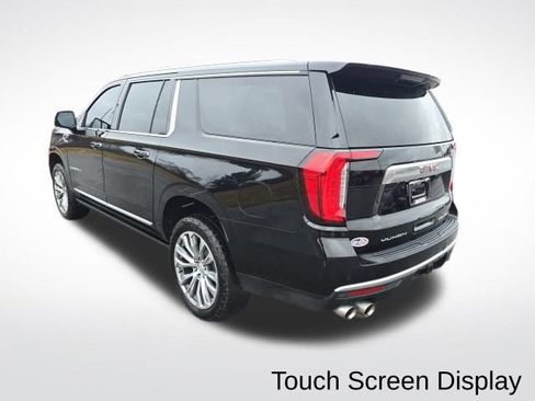 Used 2021 GMC Yukon XL Denali image 3
