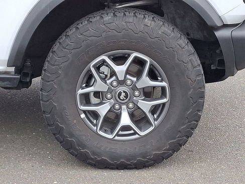 Certified 2025 Ford Bronco Badlands AWD/4WD image 8
