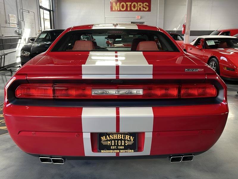 Used 2013 Dodge Challenger SRT8 w/ Harman Kardon Audio Group RWD image 11