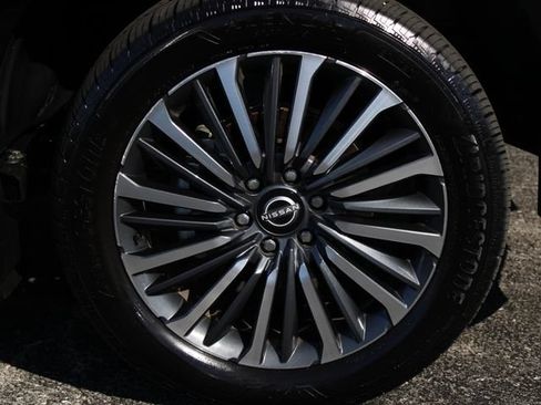 Certified 2025 Nissan Armada Platinum Reserve AWD/4WD image 11