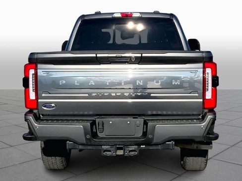 Used 2024 Ford F250 Platinum image 4