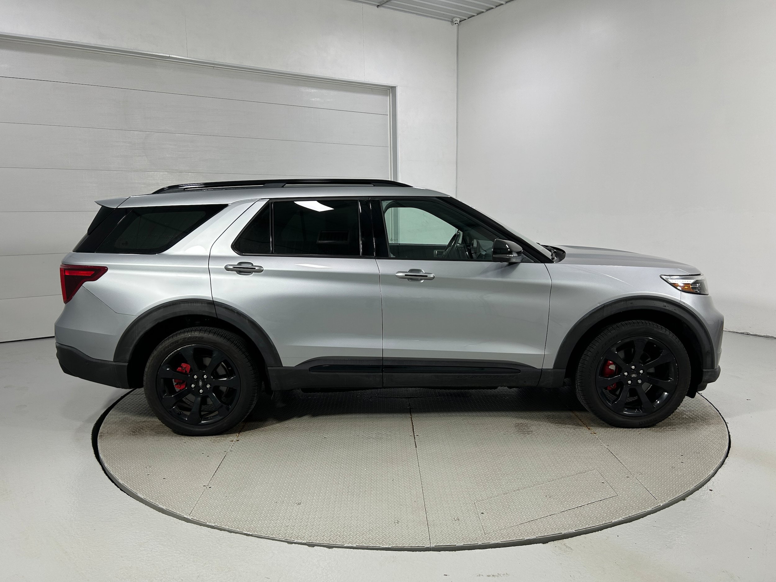Used 2020 Ford Explorer ST w/ ST Street Pack AWD/4WD image 38