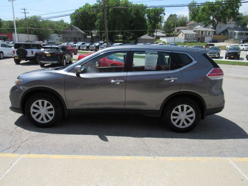 Used 2015 Nissan Rogue S AWD/4WD image 10