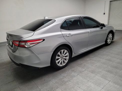 Used 2019 Toyota Camry LE FWD image 9
