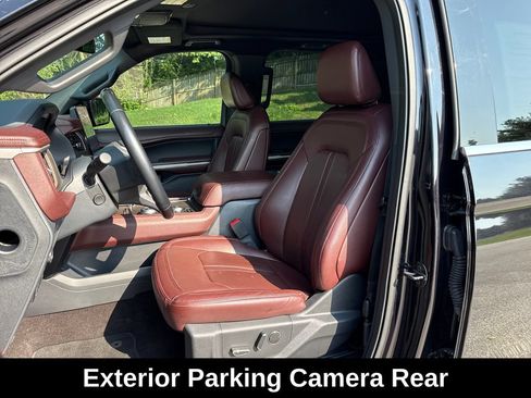 Used 2023 Ford Expedition Max Limited AWD/4WD image 13
