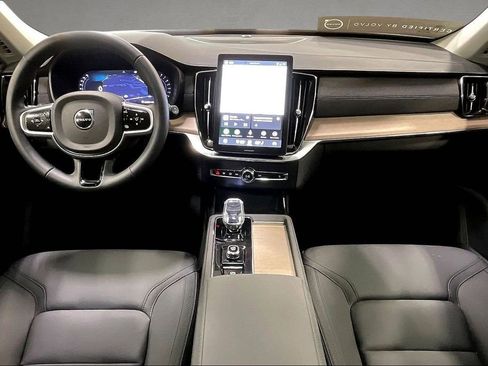 Certified 2026 Volvo XC90 B6 Plus w/ Protection Package Premier AWD/4WD image 7