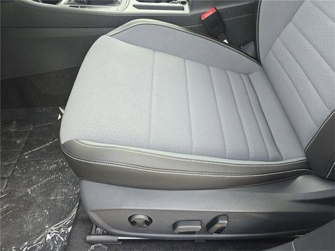 New 2025 Volkswagen Jetta SE image 15