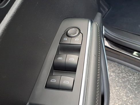 Used 2025 GMC Acadia Elevation AWD/4WD image 22