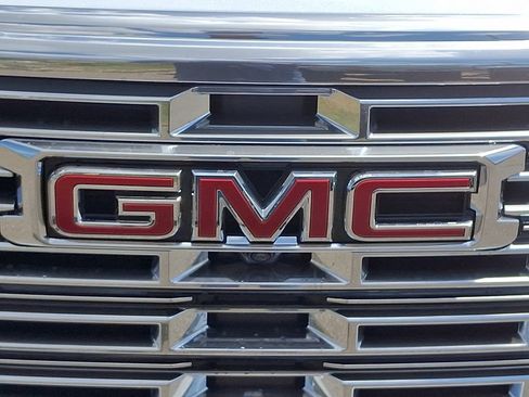 New 2026 GMC Acadia Denali AWD/4WD image 11