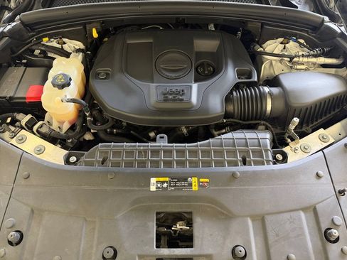 Used 2023 Jeep Grand Cherokee L Summit AWD/4WD image 14