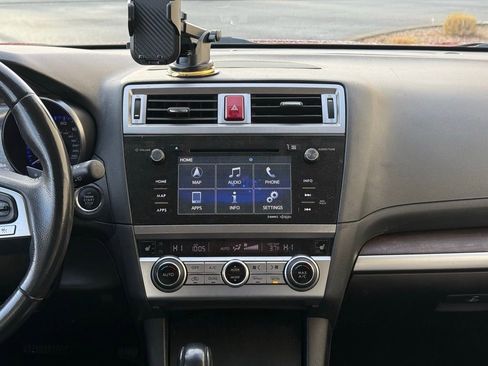 Used 2017 Subaru Outback 2.5i Limited image 14