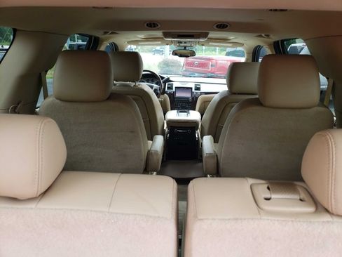Used 2014 Cadillac Escalade Premium AWD/4WD image 32