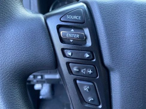 Used 2023 Nissan Frontier SV AWD/4WD image 28
