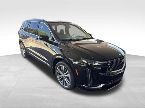 Used 2020 Cadillac XT6 Premium Luxury FWD image 1