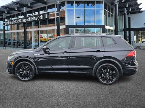 Used 2022 Volkswagen Tiguan SE R-Line image 2